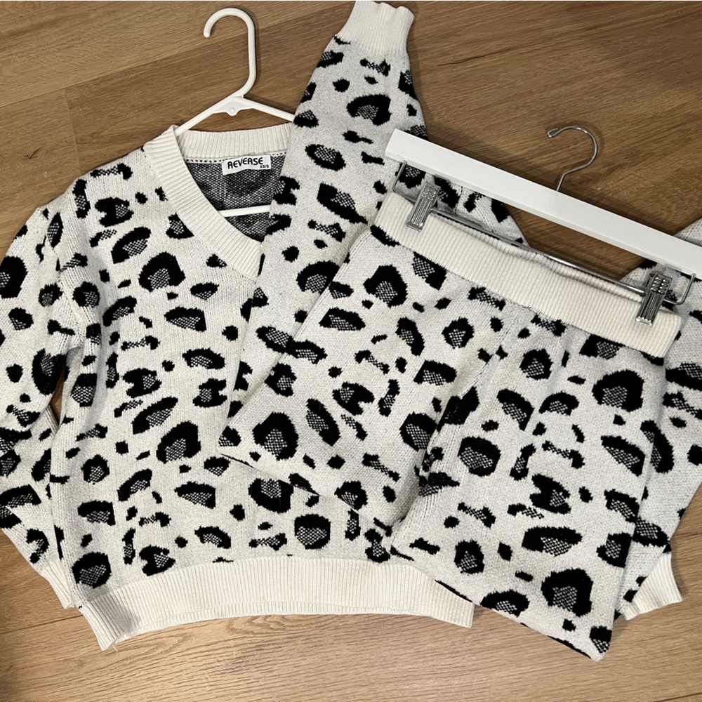 Selfie Leslie Leopard Lounge Set